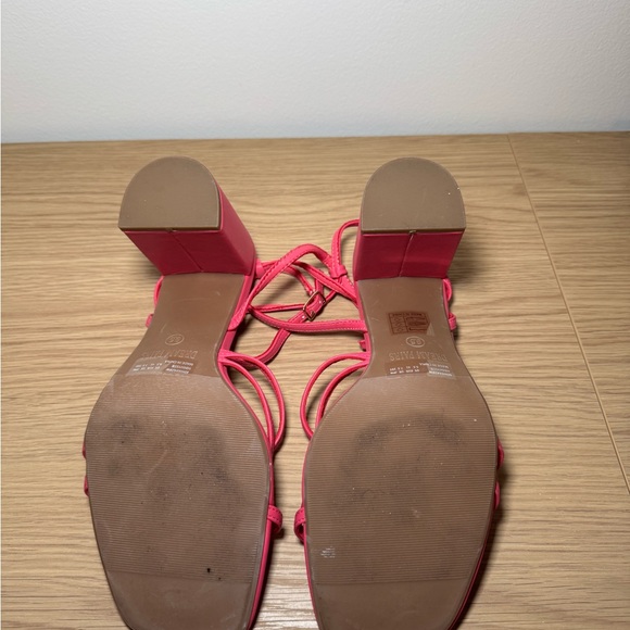 Vibrant Pink Heeled Sandals with Square Toe - Picture 4 of 6